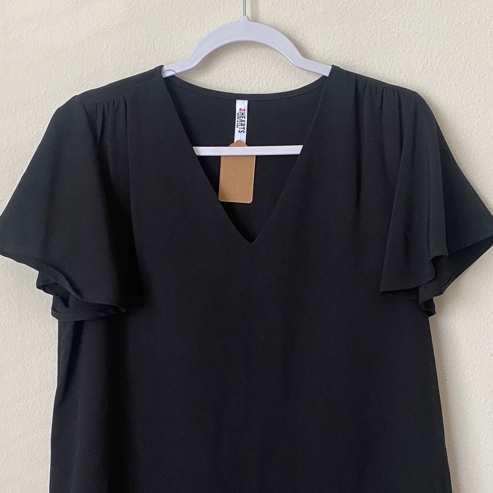 Chic Black V-Neck Women's Blouse - Picture 4 of 7